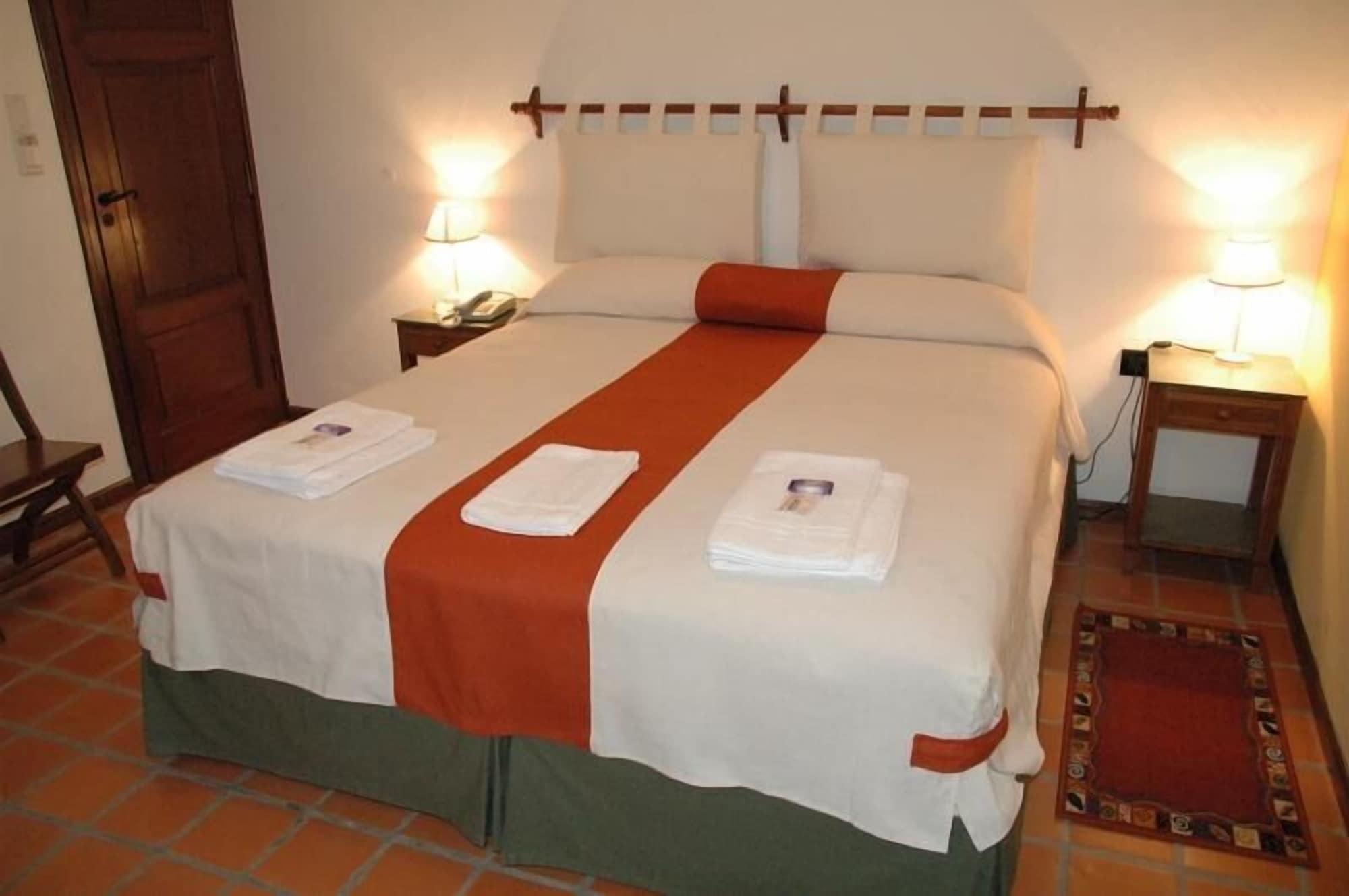 Donna Alda Hotel Salta Pokoj fotografie